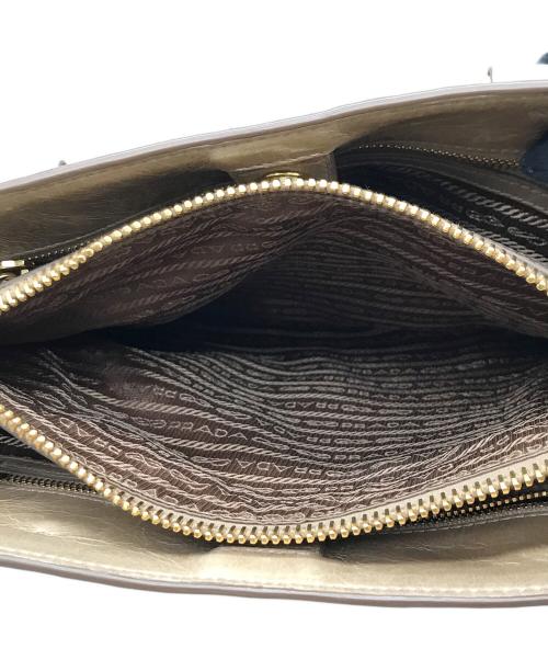 PRADA（プラダ）PRADA (プラダ) 2WAYバッグ ベージュの古着・服飾アイテム