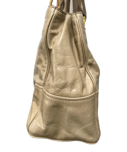 PRADA（プラダ）PRADA (プラダ) 2WAYバッグ ベージュの古着・服飾アイテム