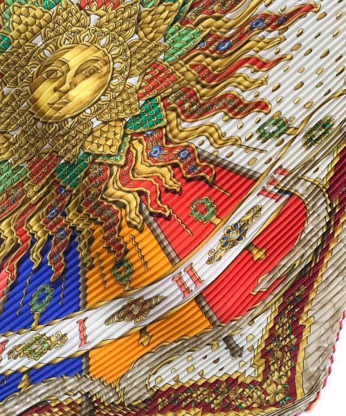 HERMES（エルメス）HERMES (エルメス) プリーツスカーフ オレンジの古着・服飾アイテム
