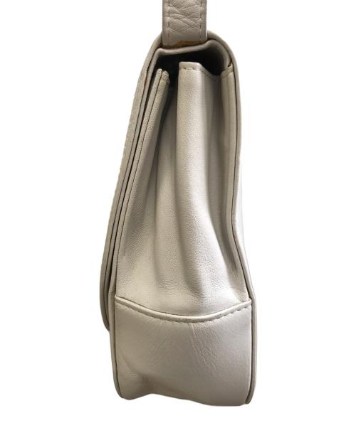 Yves Saint Laurent（イヴサンローラン）Yves Saint Laurent (イヴサンローラン) ショルダーバッグ ベージュの古着・服飾アイテム