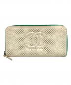 CHANELシャネル）の古着「パンチングエラウンドファスナー」｜ベージュ