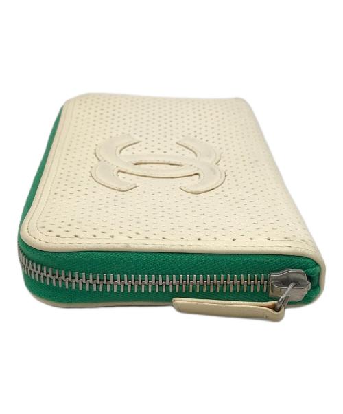 CHANEL（シャネル）CHANEL (シャネル) パンチングエラウンドファスナー ベージュの古着・服飾アイテム