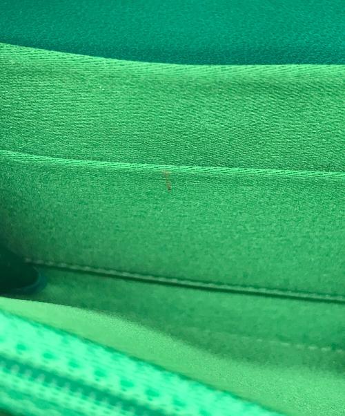 CHANEL（シャネル）CHANEL (シャネル) パンチングエラウンドファスナー ベージュの古着・服飾アイテム