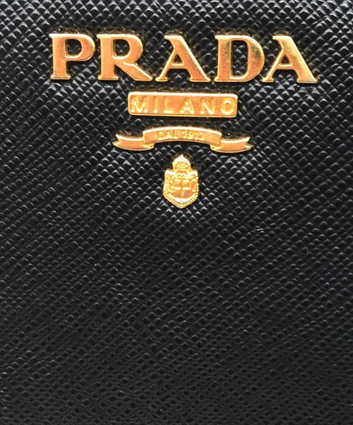 PRADA（プラダ）PRADA (プラダ) 小銭入れ ブラック×ゴールドの古着・服飾アイテム