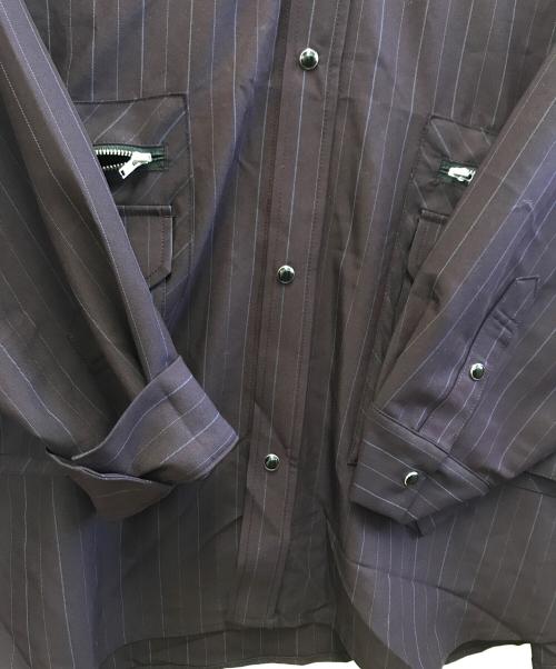 glamb（グラム）glamb (グラム) 長袖シャツ ブラウン サイズ:タグ：Free　本体：MEDIUM 未使用品の古着・服飾アイテム