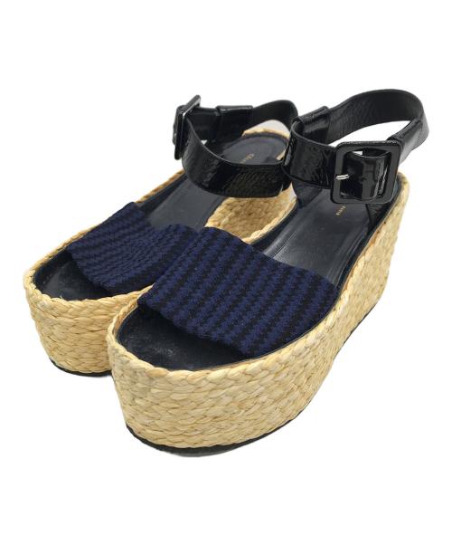 CELINE（セリーヌ）CELINE (セリーヌ) 厚底サンダル ナチュラル×ネイビー サイズ:37の古着・服飾アイテム