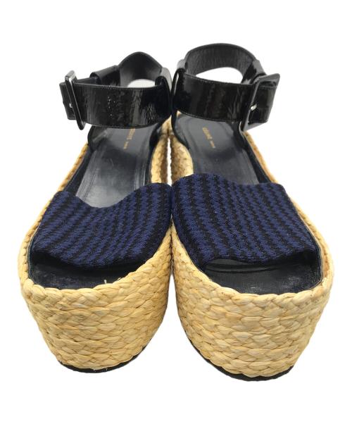 CELINE（セリーヌ）CELINE (セリーヌ) 厚底サンダル ナチュラル×ネイビー サイズ:37の古着・服飾アイテム