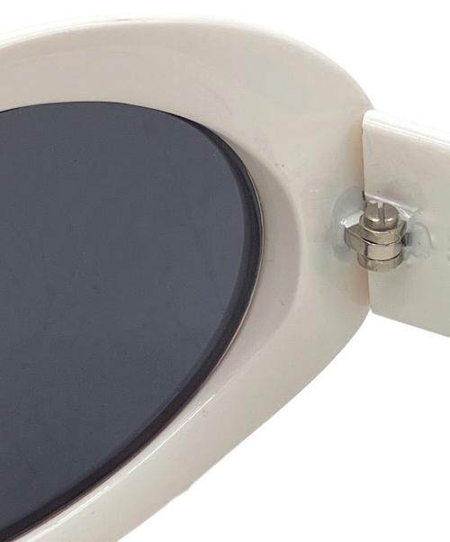 GUCCI（グッチ）GUCCI (グッチ) サングラス ホワイト×ブラック サイズ:54□22の古着・服飾アイテム