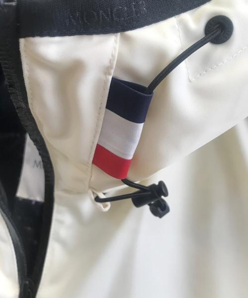 MONCLER（モンクレール）MONCLER (モンクレール) ダウンジャケット ホワイト サイズ:1の古着・服飾アイテム