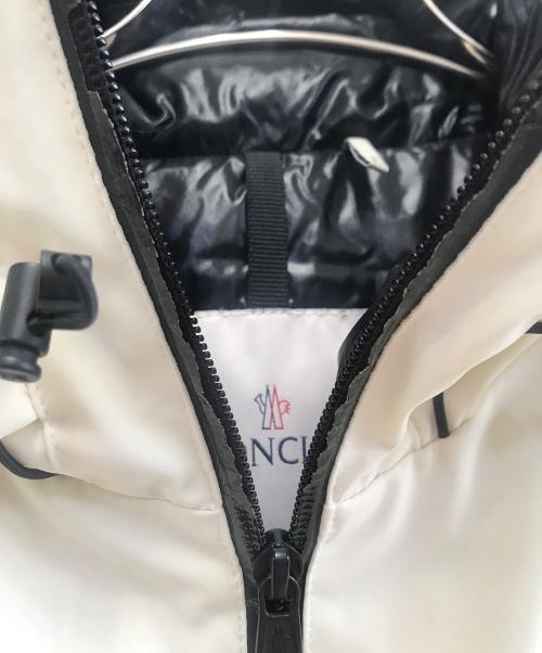 MONCLER（モンクレール）MONCLER (モンクレール) ダウンジャケット ホワイト サイズ:1の古着・服飾アイテム