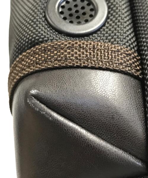 TUMI（トゥミ）TUMI (トゥミ) ボディバッグ ブラックの古着・服飾アイテム