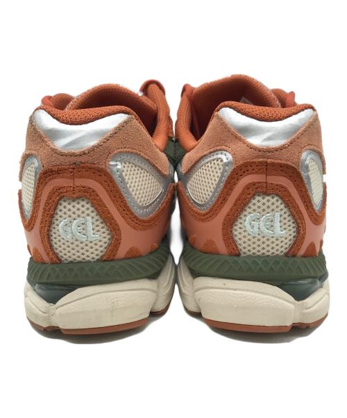 asics（アシックス）asics (アシックス) スニーカー ブラウン×グリーン×ホワイト サイズ:28の古着・服飾アイテム