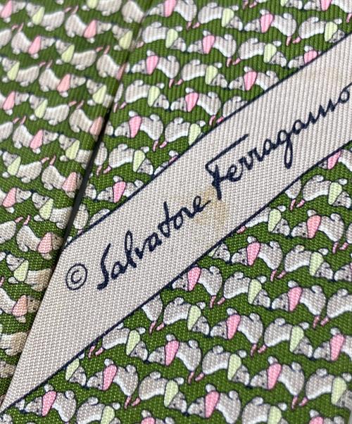 Salvatore Ferragamo（サルヴァトーレ フェラガモ）Salvatore Ferragamo (サルヴァトーレ フェラガモ) ネクタイ グリーン×ピンク サイズ:不明の古着・服飾アイテム