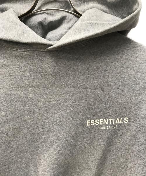 FOG ESSENTIALS（フィアオブゴッド エッセンシャル）FOG ESSENTIALS (フィアオブゴッド エッセンシャル) プルオーバーパーカー グレー サイズ:XLの古着・服飾アイテム