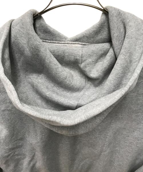 FOG ESSENTIALS（フィアオブゴッド エッセンシャル）FOG ESSENTIALS (フィアオブゴッド エッセンシャル) プルオーバーパーカー グレー サイズ:XLの古着・服飾アイテム