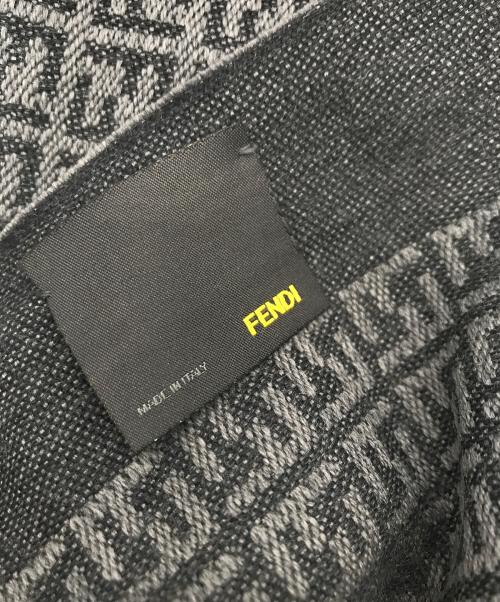 FENDI（フェンディ）FENDI (フェンディ) ウールマフラー グレー×ブラックの古着・服飾アイテム