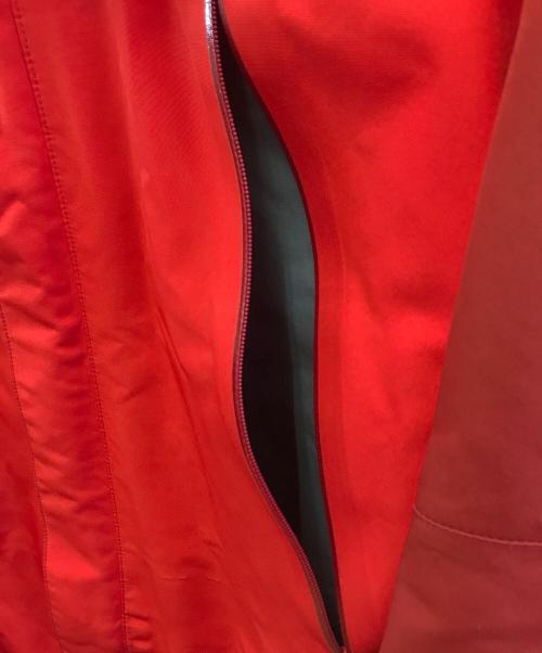 THE NORTH FACE（ザ ノース フェイス）THE NORTH FACE (ザ ノース フェイス) マウンテンパーカー レッド サイズ:Lの古着・服飾アイテム