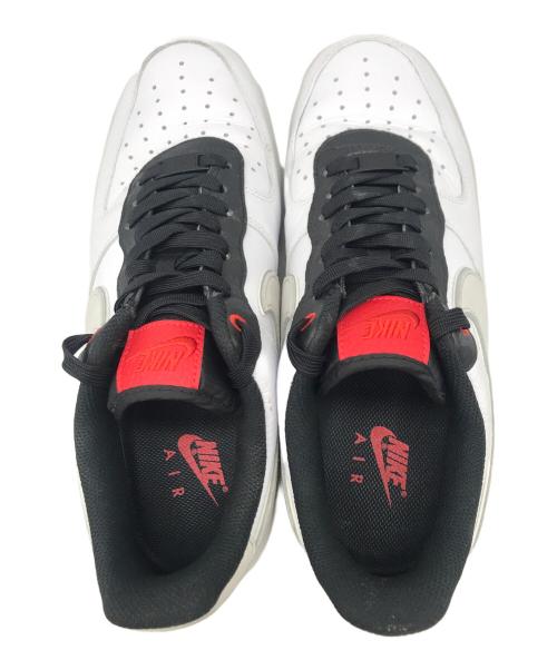 NIKE（ナイキ）NIKE (ナイキ) ローカットスニーカー White/Chile Red サイズ:28.5の古着・服飾アイテム