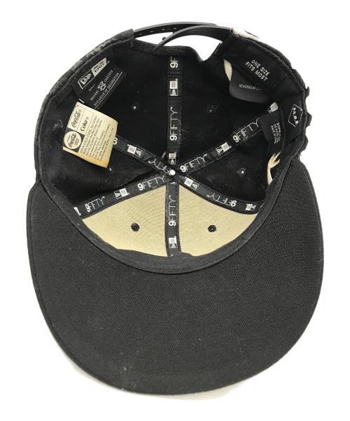 F.C.R.B.（エフシーレアルブリストル）F.C.R.B. (エフシーレアルブリストル) New Era (ニューエラ) Coca Cola (コカコーラ) キャップ ブラックの古着・服飾アイテム