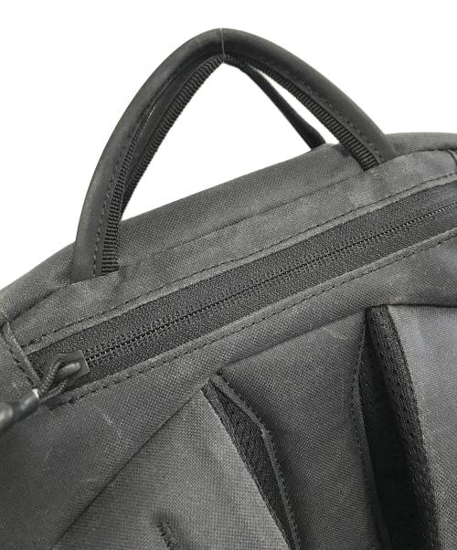 THULE（スーリー）THULE (スーリー) デイパック グレーの古着・服飾アイテム