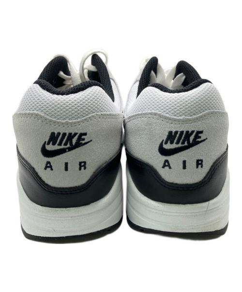 NIKE（ナイキ）NIKE (ナイキ) スニーカー ホワイト×ブラック サイズ:8の古着・服飾アイテム