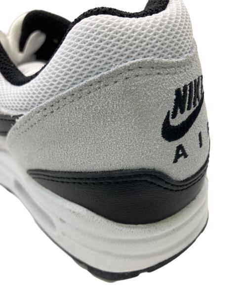 NIKE（ナイキ）NIKE (ナイキ) スニーカー ホワイト×ブラック サイズ:8の古着・服飾アイテム
