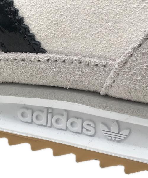 adidas（アディダス）adidas (アディダス) Safari Lounge スニーカー ホワイト サイズ:26の古着・服飾アイテム