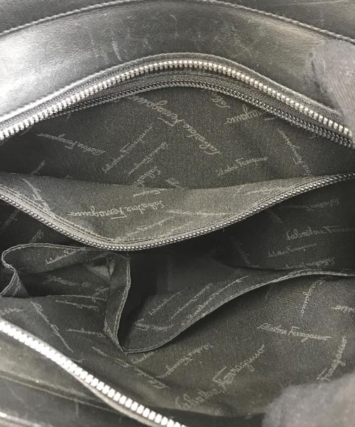 Salvatore Ferragamo（サルヴァトーレ フェラガモ）Salvatore Ferragamo (サルヴァトーレ フェラガモ) ハンドバッグ ブラックの古着・服飾アイテム