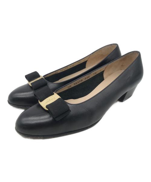 Salvatore Ferragamo（サルヴァトーレ フェラガモ）Salvatore Ferragamo (サルヴァトーレ フェラガモ) リボンパンプス ブラック サイズ:7　1/2の古着・服飾アイテム