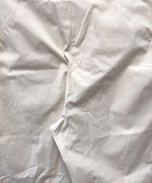 Salvatore Ferragamo（サルヴァトーレ フェラガモ）Salvatore Ferragamo (サルヴァトーレ フェラガモ) ワイドパンツ アイボリー サイズ:US 6の古着・服飾アイテム