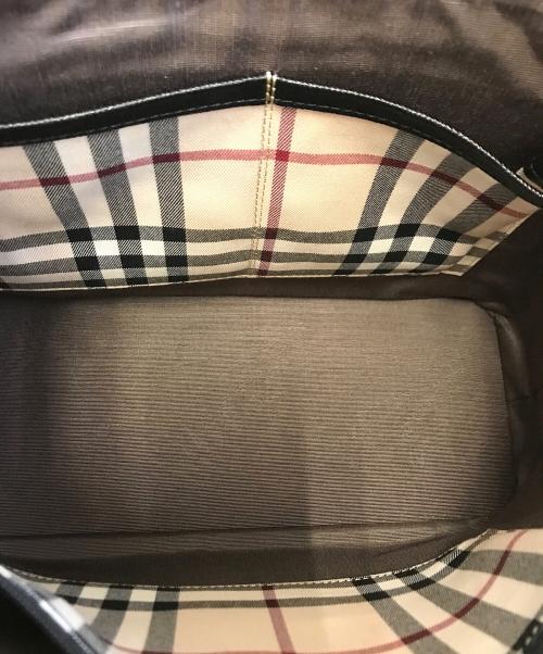 BURBERRY（バーバリー）BURBERRY (バーバリー) ハンドバッグ ブラックの古着・服飾アイテム
