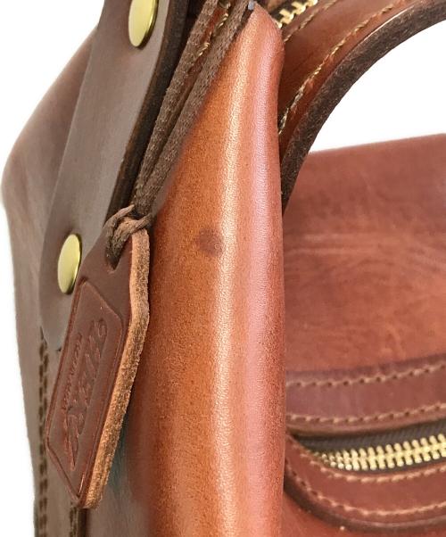 Herz（ヘルツ）Herz (ヘルツ) ショルダーボストンバッグL ブラウンの古着・服飾アイテム