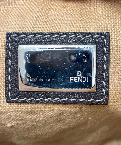 FENDI（フェンディ）FENDI (フェンディ) ショルダーポーチ ブラウン×ベージュの古着・服飾アイテム