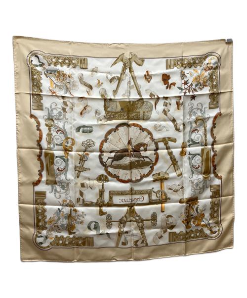 HERMES（エルメス）HERMES (エルメス) シルクスカーフ ホワイト×ブラウンの古着・服飾アイテム