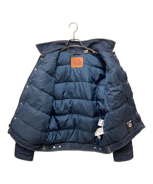 LEVI'S（リーバイス）LEVI'S (リーバイス) ダウンフルジップトラッカージャケット インディゴ サイズ:Mの古着・服飾アイテム