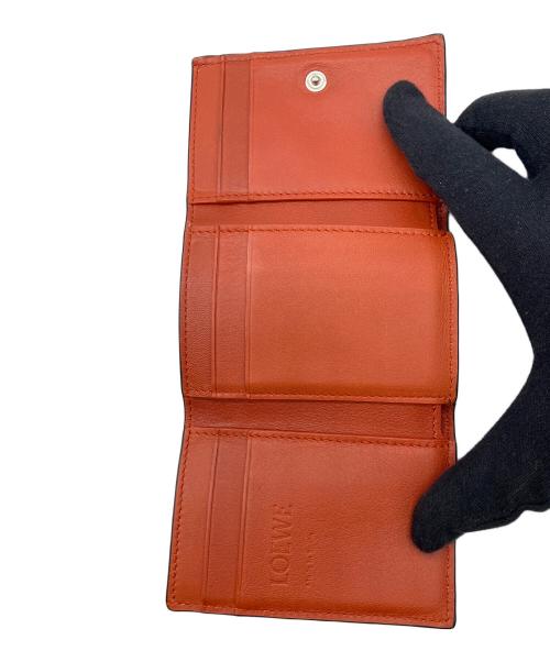 LOEWE（ロエベ）LOEWE (ロエベ) 3つ折り財布 オレンジの古着・服飾アイテム