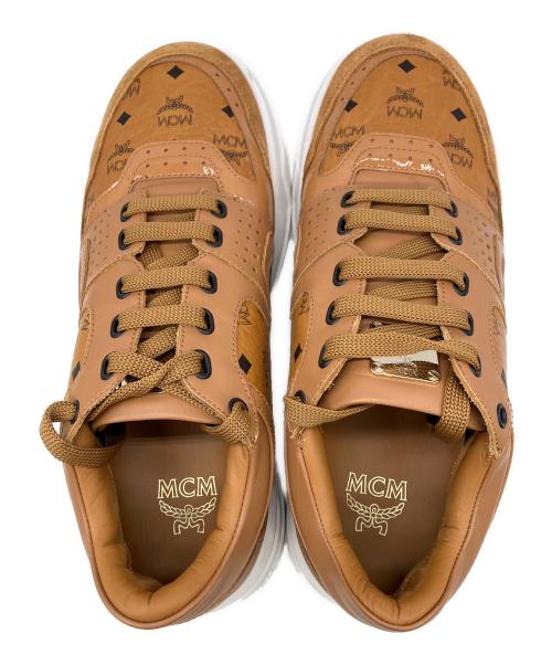 MCM（エムシーエム）MCM (エムシーエム) ロートップスニーカー ブラウン サイズ:42の古着・服飾アイテム