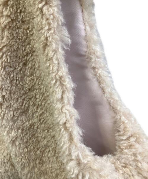 HYKE（ハイク）HYKE (ハイク) フエィクファーベスト ベージュ サイズ:OSFAの古着・服飾アイテム