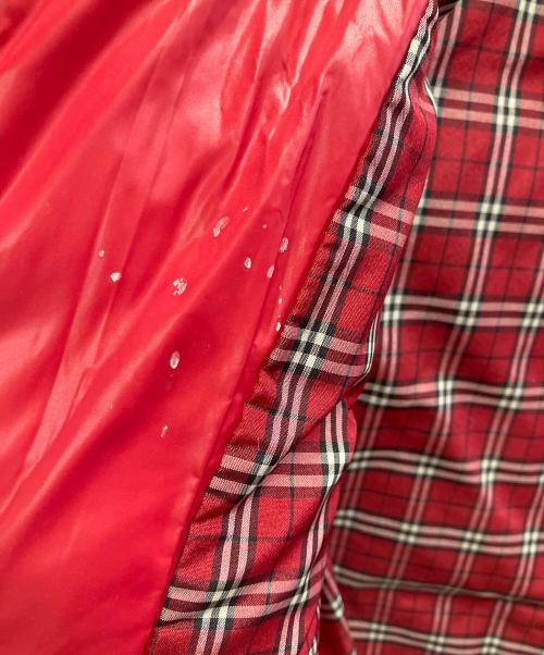 BURBERRY BLUE LABEL（バーバリーロンドンブルーレーベル）BURBERRY BLUE LABEL (バーバリーロンドンブルーレーベル) ダウンジャケット レッド サイズ:38の古着・服飾アイテム