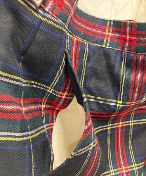 COMME des GARCONS HOMME PLUS（コムデギャルソンオムプリュス）COMME des GARCONS HOMME PLUS (コムデギャルソンオムプリュス) プリーツスカートショートパンツ ブラック×レッド×イエロー サイズ:XSの古着・服飾アイテム