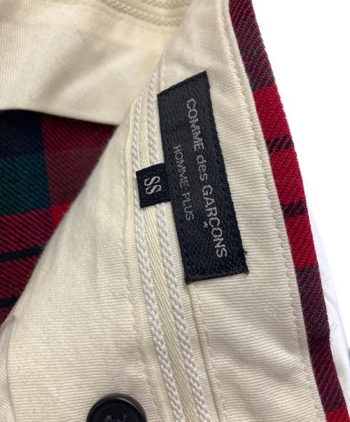 COMME des GARCONS HOMME PLUS（コムデギャルソンオムプリュス）COMME des GARCONS HOMME PLUS (コムデギャルソンオムプリュス) ショーツ ハーフパンツ レッド×グリーン サイズ:SSの古着・服飾アイテム