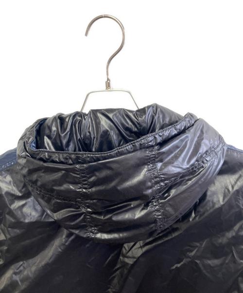 DUVETICA（デュベティカ）DUVETICA (デュベティカ) ダウンジャケット ブラック×ネイビー サイズ:46の古着・服飾アイテム