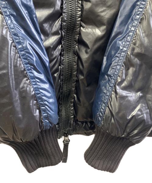 DUVETICA（デュベティカ）DUVETICA (デュベティカ) ダウンジャケット ブラック×ネイビー サイズ:46の古着・服飾アイテム