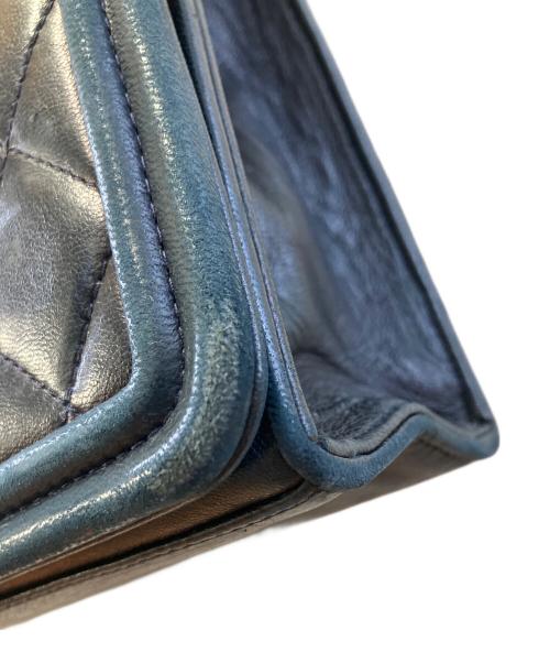 CHANEL（シャネル）CHANEL (シャネル) チェーンショルダーバッグ ネイビーの古着・服飾アイテム