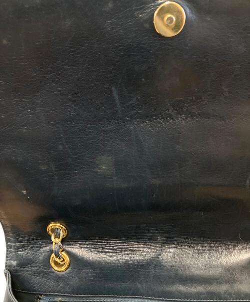 CHANEL（シャネル）CHANEL (シャネル) チェーンショルダーバッグ ネイビーの古着・服飾アイテム