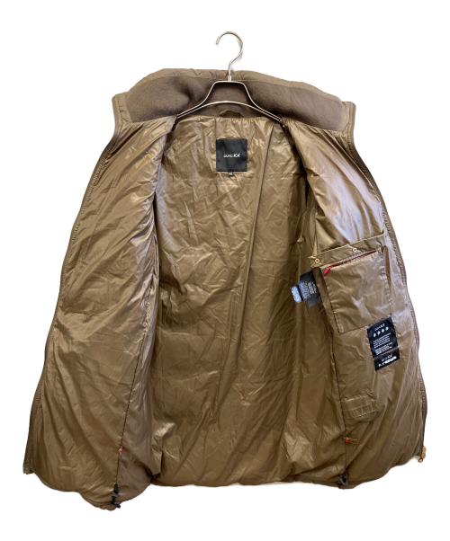 DUVETICA（デュベティカ）DUVETICA (デュベティカ) ダウンジャケット カーキ サイズ:42の古着・服飾アイテム