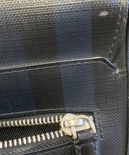 BURBERRY（バーバリー）BURBERRY (バーバリー) メッセンジャーバッグ ネイビー×ブラックの古着・服飾アイテム