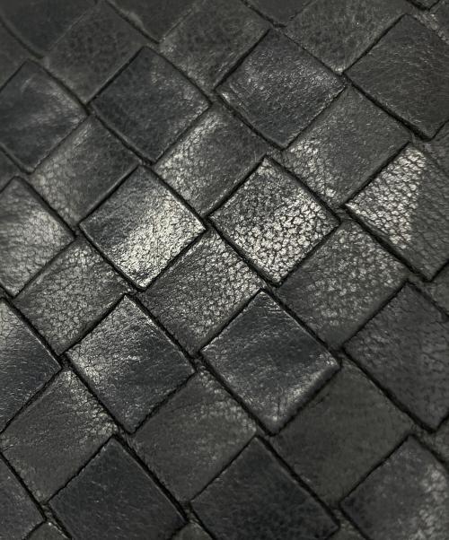 BOTTEGA VENETA（ボッテガベネタ）BOTTEGA VENETA (ボッテガベネタ) 2つ折り財布 ブラックの古着・服飾アイテム
