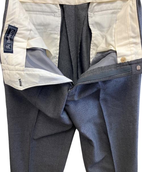 Burberry's（バーバリー）Burberry's (バーバリーズ) ダブルセットアップスーツ グレー サイズ:110-110-175F4の古着・服飾アイテム