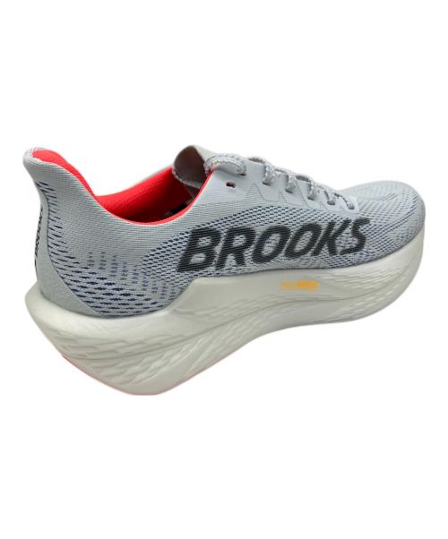 BROOKS（ブルックス）BROOKS (ブルックス) スニーカー ホワイト サイズ:26.5 未使用品の古着・服飾アイテム